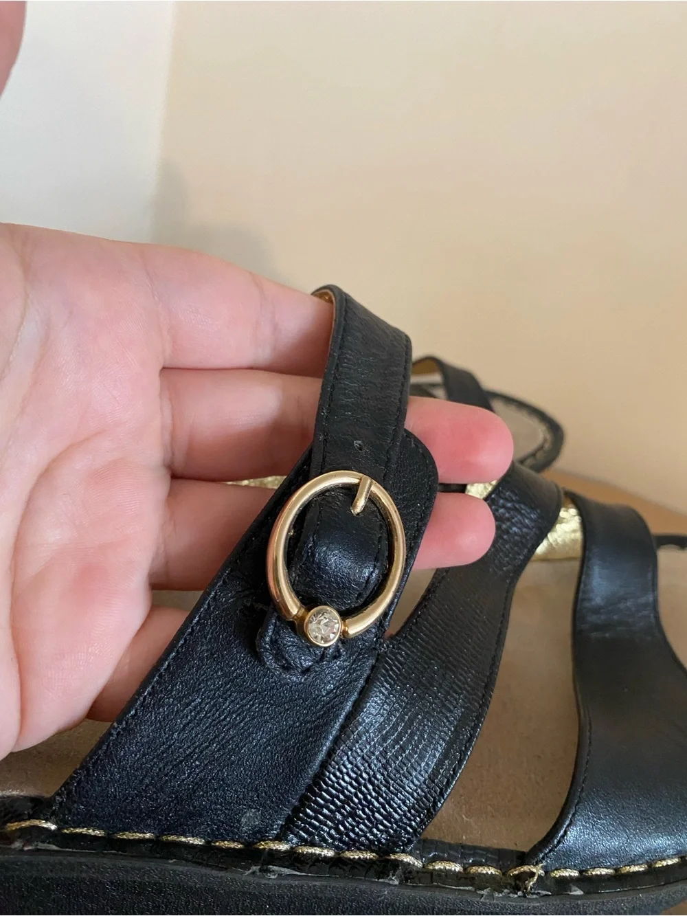 Alegria Victoriah Black & Gold Leather Platform Sandals Size 42 / 11.5 Gold ring